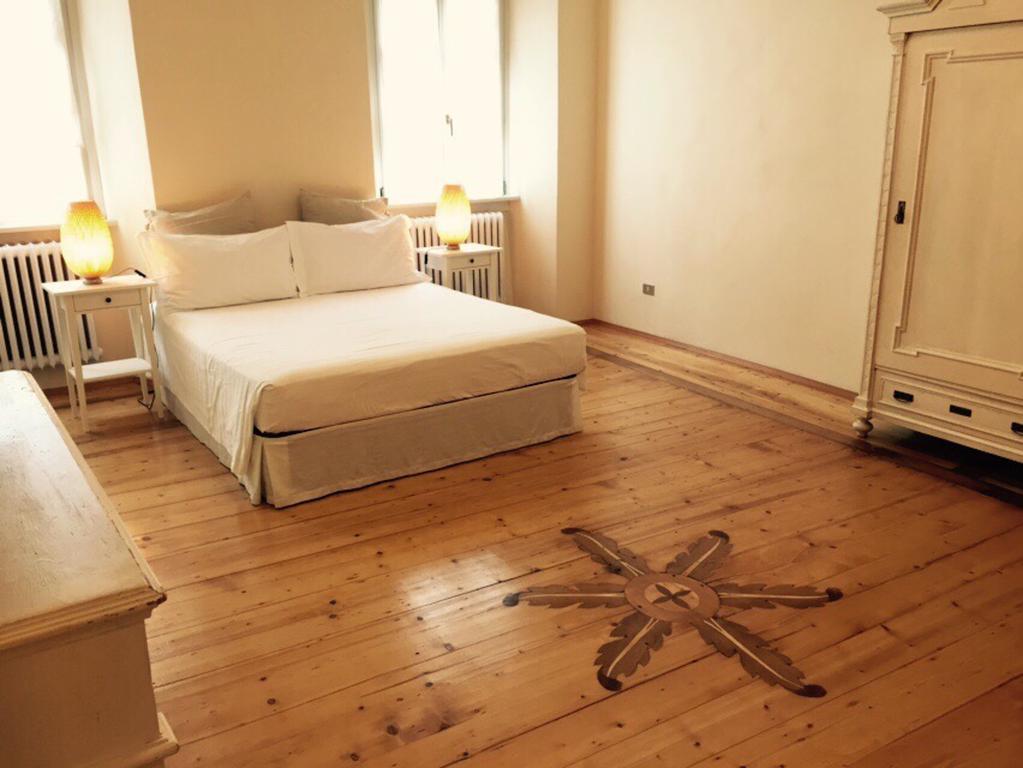 Al Cavour 34 Bed and Breakfast Τρέντο Δωμάτιο φωτογραφία